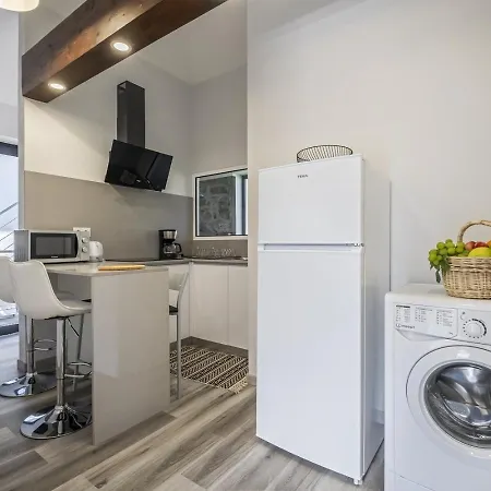 Basalt House B By Homie *