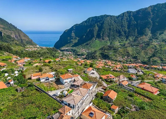 Basalt House B By Homie アパート