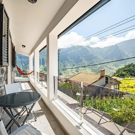 Basalt House B By Homie * São Vicente