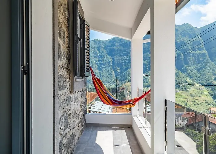 Basalt House B By Homie